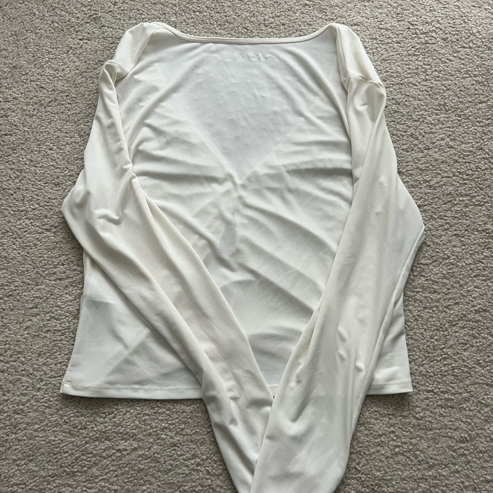 White Ruched V-Neck Top - Picture 4 of 4
